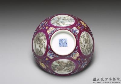 图片[3]-Pair of soup bowls in yang-ts’ai enamels with incised red ground pattern of flower brocade and landscape décor 1743 (Ch’ien-lung reign)-China Archive